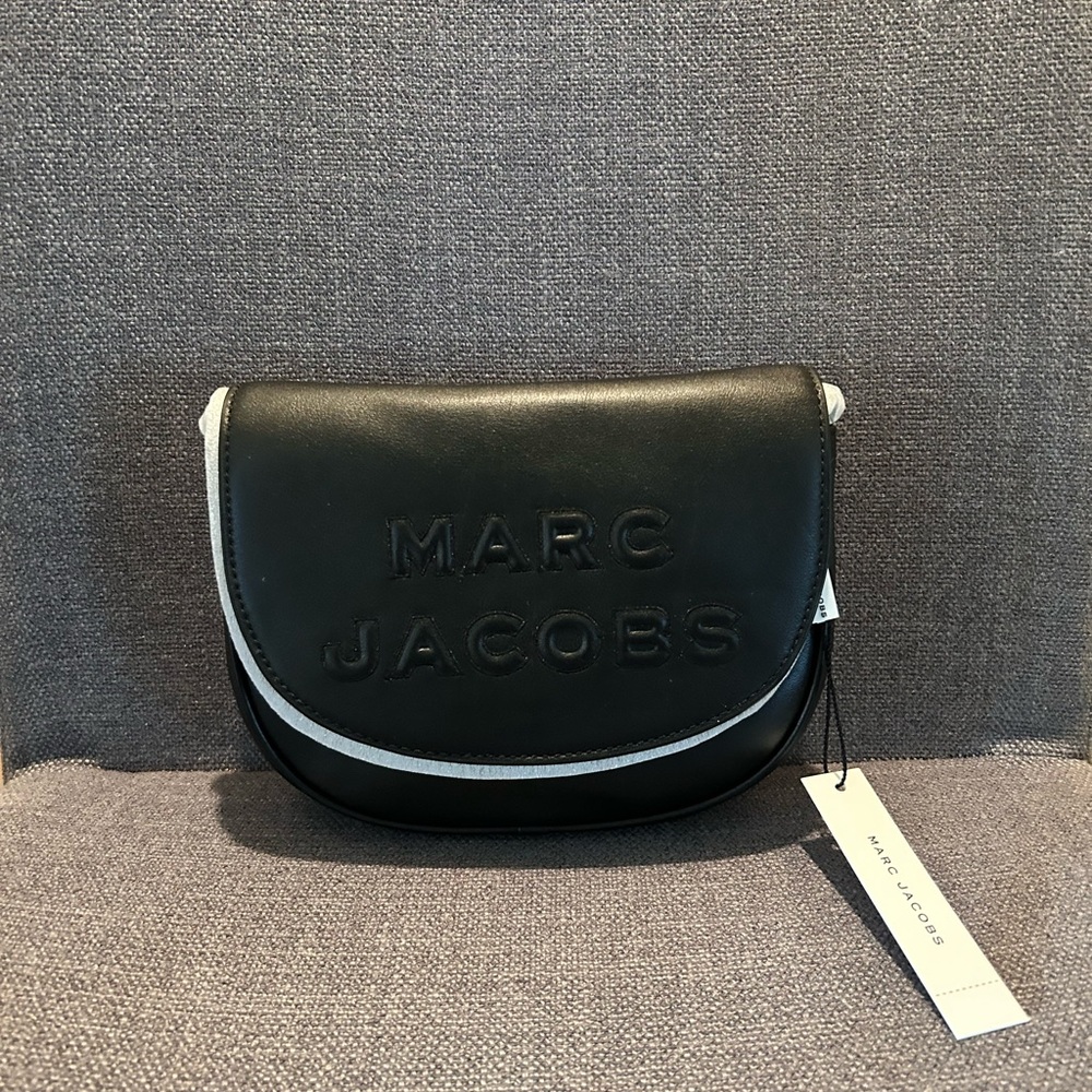 Marc Jacobs Flash Saddle Crossbody Bag 8" L x 4" D x7"H New MSRP $375